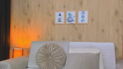 DEMY online show from September 9, 2025, 2:44 am