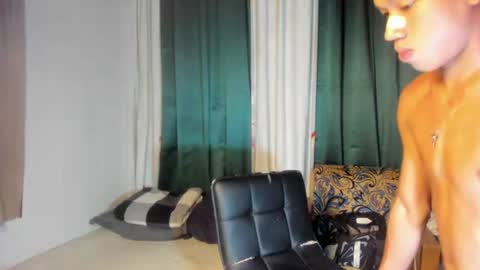 den_cummers online show from July 7, 2026, 1:37 pm