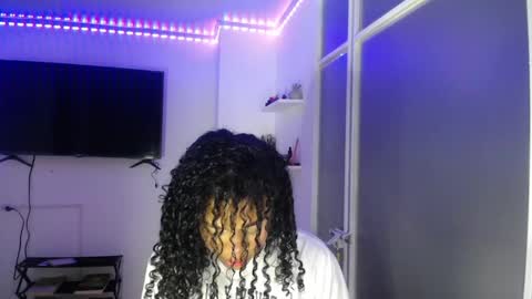 Dena k s online show from December 8, 2024, 10:52 am