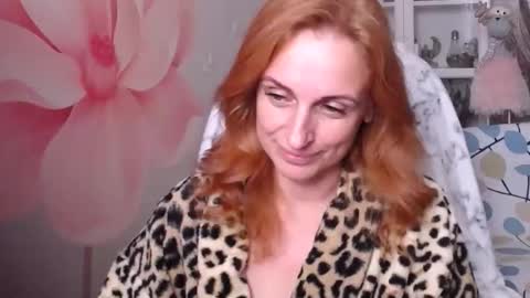 Snapshot of denhiey_here chatting on October 10, 2025, 5:23 pm denhiey online show from October 10, 2025, 5:23 pm