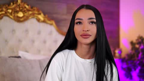 denisedevilles online show from January 13, 2025, 8:15 am