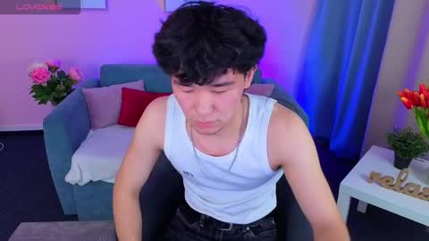 denishunter online show from November 16, 2025, 2:33 pm