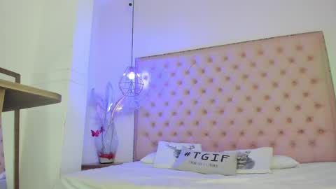 denisse_logan online show from April 20, 2026, 3:20 am