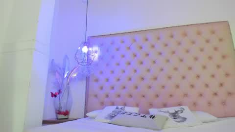 denisse_logan online show from April 22, 2026, 3:09 am