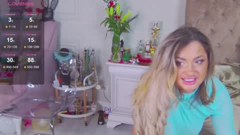 Ela online show from December 6, 2024, 11:36 pm