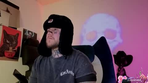 Oliver online show from November 5, 2025, 3:06 am