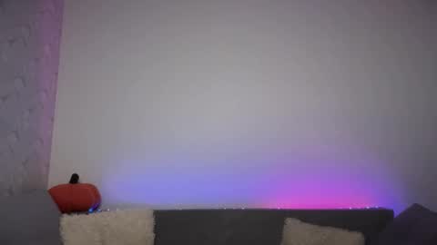 Den online show from September 23, 2025, 8:39 am