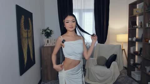 Mikky online show from November 12, 2025, 8:37 am