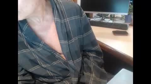 Den  Jet online show from February 7, 2026, 10:41 am