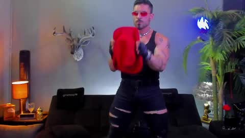 dennis_cox_ online show from April 23, 2026, 11:20 am