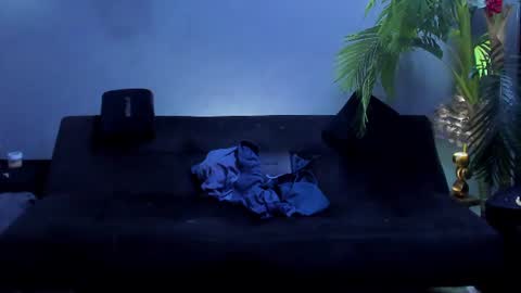 Snapshot of dennis_cox_ chatting on June 27, 2026, 5:07 pm dennis_cox_ online show from June 27, 2026, 5:07 pm