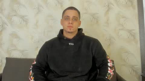 dennis munera online show from December 31, 2024, 12:46 pm