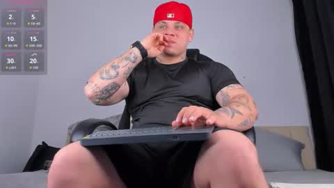 dennis munera online show from January 14, 2026, 11:49 am