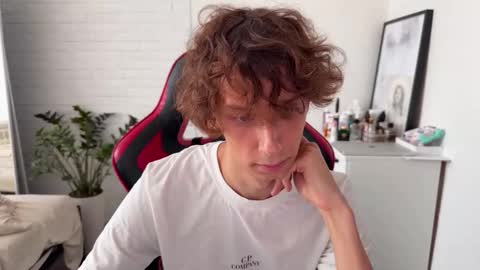 Jasper   online show from October 3, 2025, 11:51 am