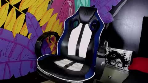 Denverr    online show from November 26, 2025, 12:06 pm