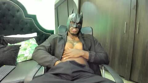 denzelrios online show from October 31, 2025, 7:48 pm