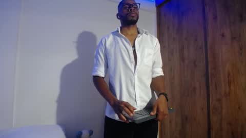 denzo online show from September 26, 2025, 4:05 am