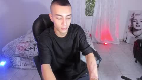 Snapshot of dereck_boy8 chatting on October 14, 2025, 9:59 pm Dereck Boy online show from October 14, 2025, 9:59 pm