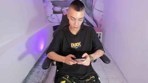 Snapshot of dereck_boy8 chatting on November 10, 2025, 8:30 pm Dereck Boy online show from November 10, 2025, 8:30 pm