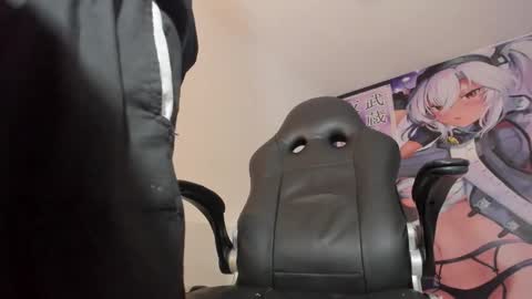 Snapshot of dereck_boy8 chatting on November 18, 2025, 7:29 pm Dereck Boy online show from November 18, 2025, 7:29 pm