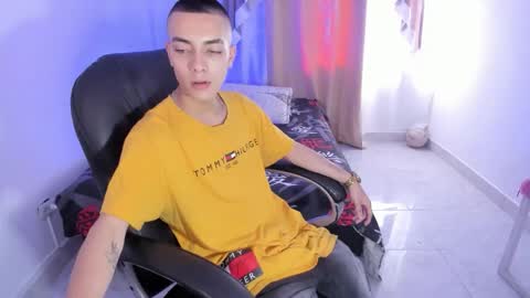 Snapshot of dereck_boy8 chatting on November 24, 2025, 7:46 pm Dereck Boy online show from November 24, 2025, 7:46 pm