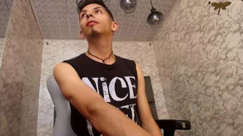 Dereck online show from December 19, 2025, 10:33 am