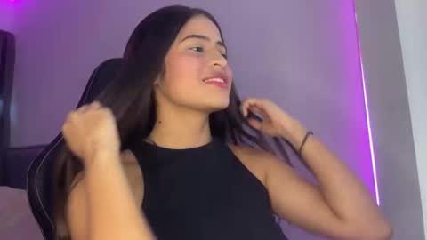 Snapshot of dereckbrownn chatting on September 26, 2025, 2:43 pm Dereck online show from September 26, 2025, 2:43 pm