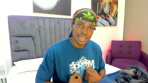 Snapshot of derek_raser chatting on July 7, 2026, 7:29 pm Terry Zyzz online show from July 7, 2026, 7:29 pm