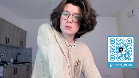 Derek online show from April 18, 2026, 8:53 pm