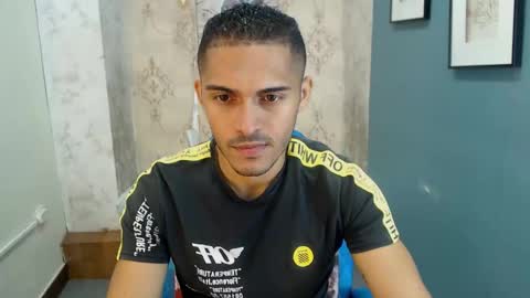 D E R E K online show from November 13, 2025, 12:04 pm