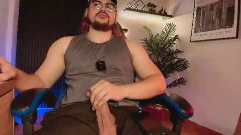 Snapshot of derek_vow chatting on August 7, 2026, 1:51 am Derek online show from August 7, 2026, 1:51 am