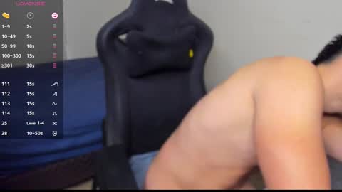 Snapshot of derekcb chatting on March 5, 2025, 10:44 am Derekcb online show from March 5, 2025, 10:44 am