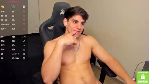 Snapshot of derekcb chatting on September 14, 2025, 2:22 am Derekcb online show from September 14, 2025, 2:22 am