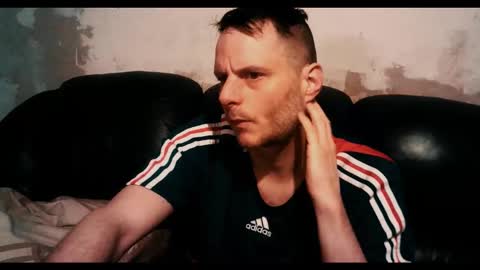 derwixxerausnpott online show from November 3, 2025, 10:42 pm