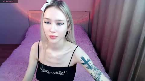 Ari online show from February 10, 2025, 7:28 pm