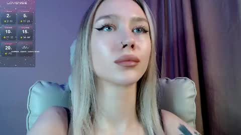 Ari online show from November 12, 2025, 5:57 pm