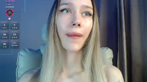 Snapshot of des_ch chatting on June 6, 2026, 5:17 pm Ari online show from June 6, 2026, 5:17 pm