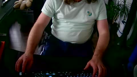 desdisdes online show from May 26, 2026, 8:49 pm