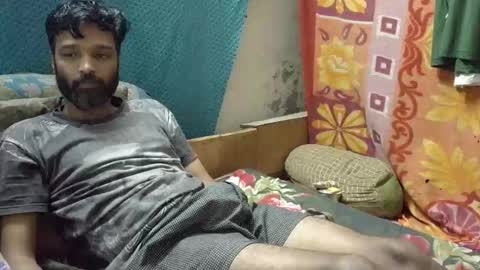 desi_boy799417 online show from November 11, 2025, 6:46 am