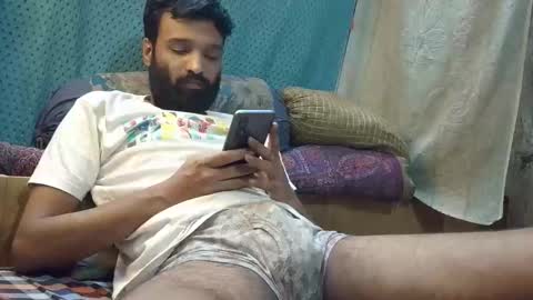 desi_boy799417 online show from April 22, 2026, 7:22 am