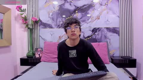 desire_ecstasy online show from October 8, 2025, 1:09 pm