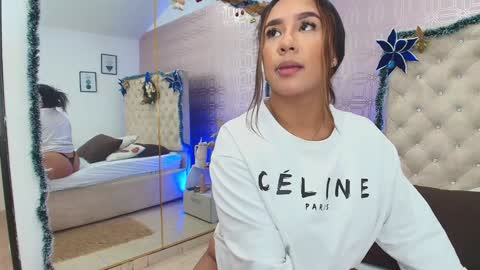 Sara Desire online show from January 9, 2025, 3:44 pm