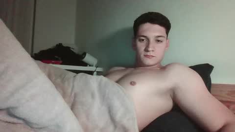 desired_trophy online show from May 15, 2026, 9:33 pm