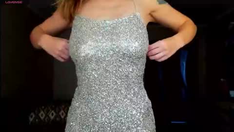 Snapshot of desired_zoya chatting on October 24, 2025, 5:26 am desired zoya online show from October 24, 2025, 5:26 am