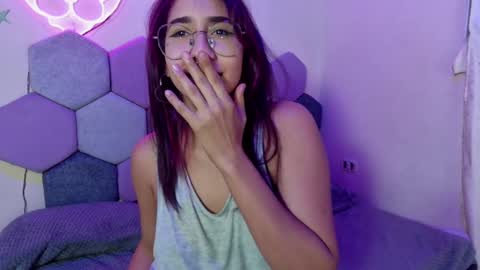 TORI AND MR. BEAR online show from February 13, 2025, 9:38 pm