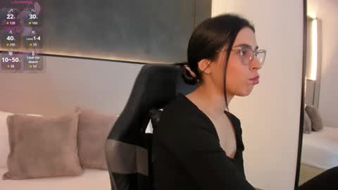 desire online show from December 5, 2025, 7:21 pm