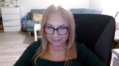 S O F I A online show from February 11, 2025, 6:01 pm