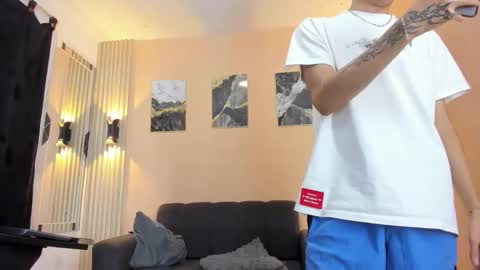 desiresofolympus_ online show from April 20, 2026, 8:32 pm