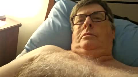 Desmon1958 online show from April 20, 2026, 12:30 pm