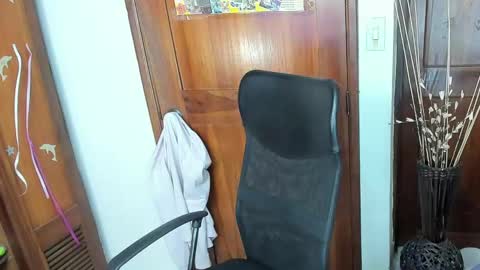 Destiny online show from September 10, 2025, 1:27 am